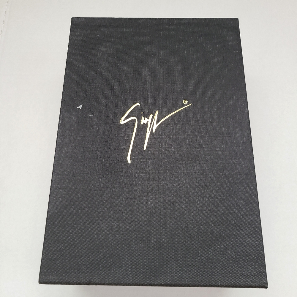 Giuseppe Zanotti Black Sandal - Picture 10 of 14